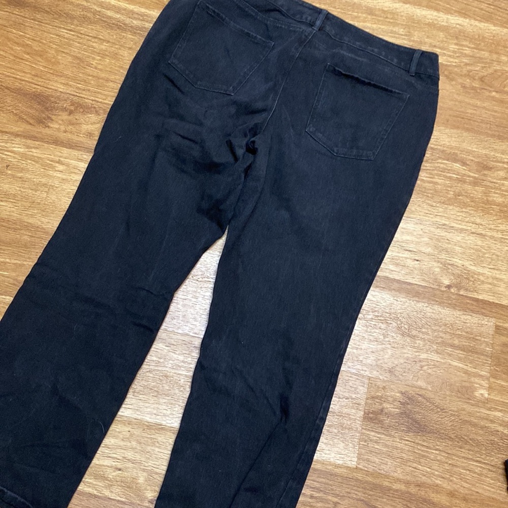 Lee and Coldwater Creek Jeans Bundle - Picture 11 of 11